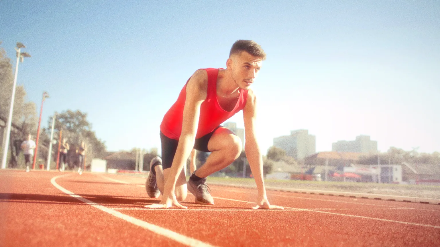 Sprinter on the blocks, graded with the hance ultramax-400 look
